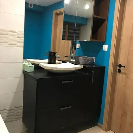 Paisible Equipe Pour 1 A 6 Personnes * Ebersheim