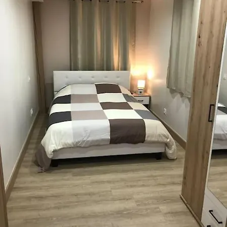 Paisible Equipe Pour 1 A 6 Personnes Ebersheim